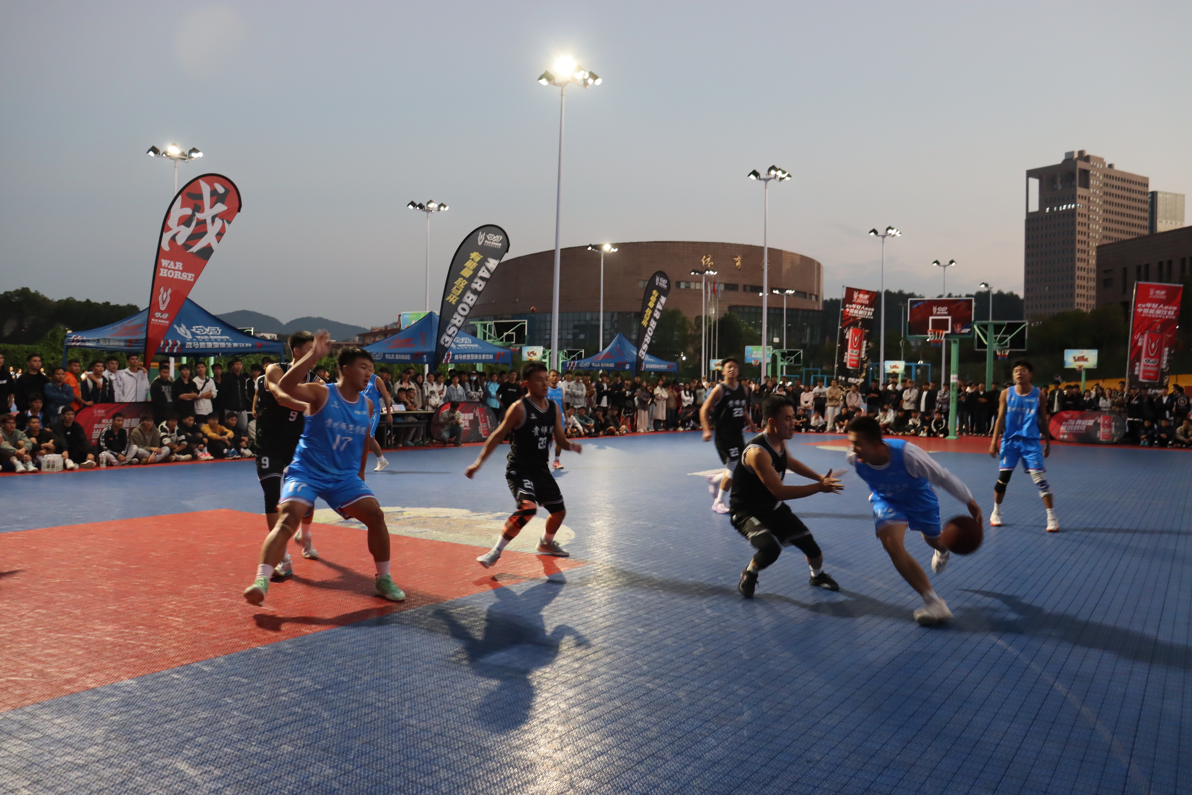 青少年“青春飞扬”篮球文化体验日在成都热情举行，推广体育文化的简单介绍