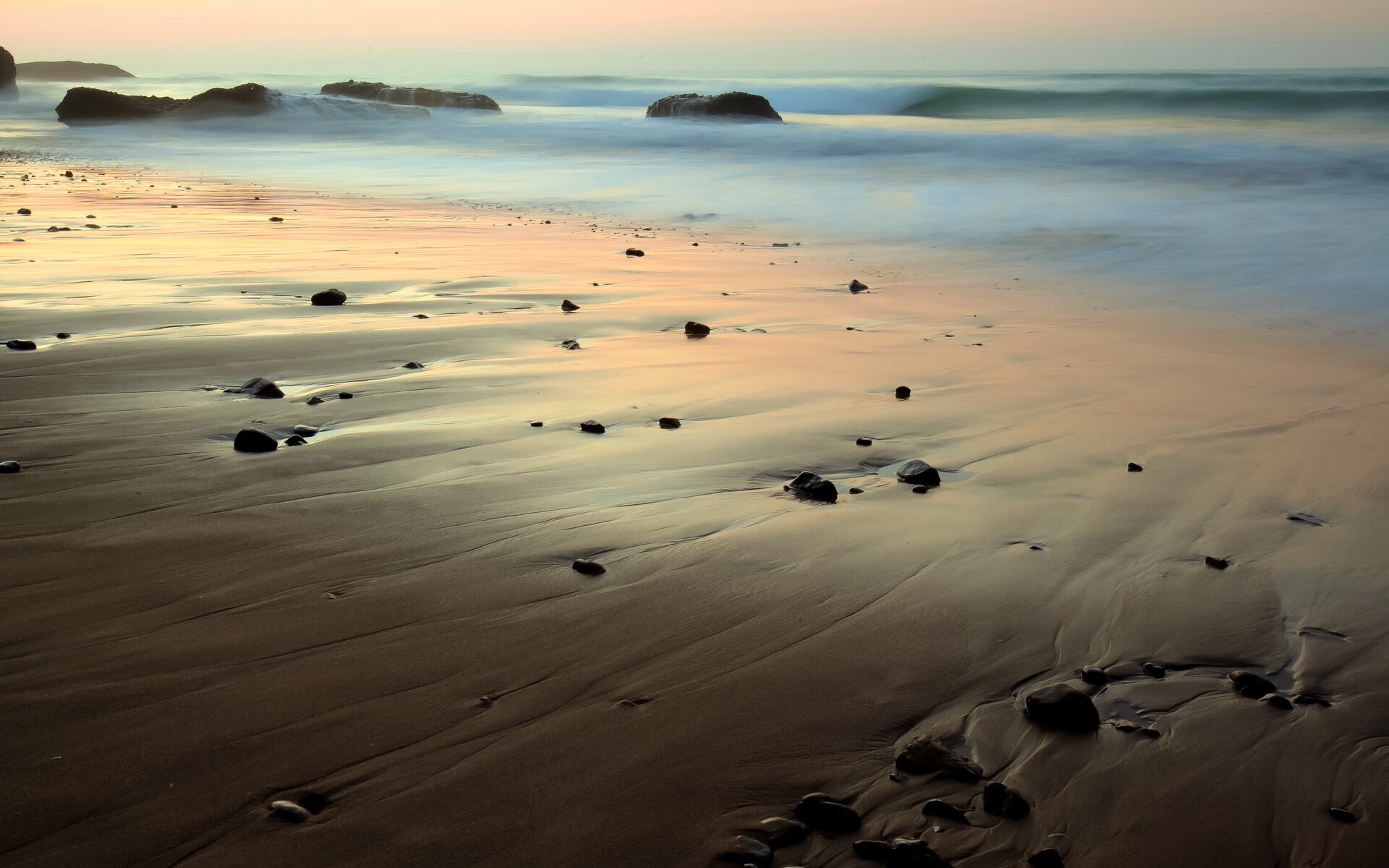 乐鱼官方登录入口-中国青少年篮球“快闪比赛”成为新兴热潮，展现青春魅力，中国青少年篮球训练教学视频