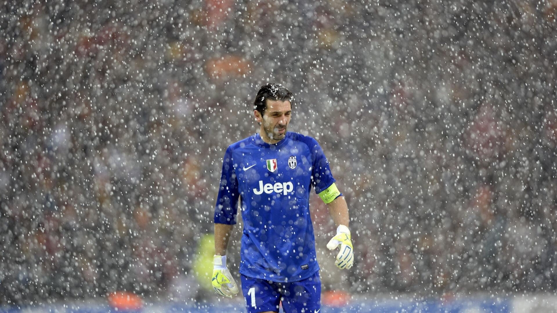 _冬季赛事依旧火热：在冰雪之外燃起运动激情_，冰雪运动比赛视频